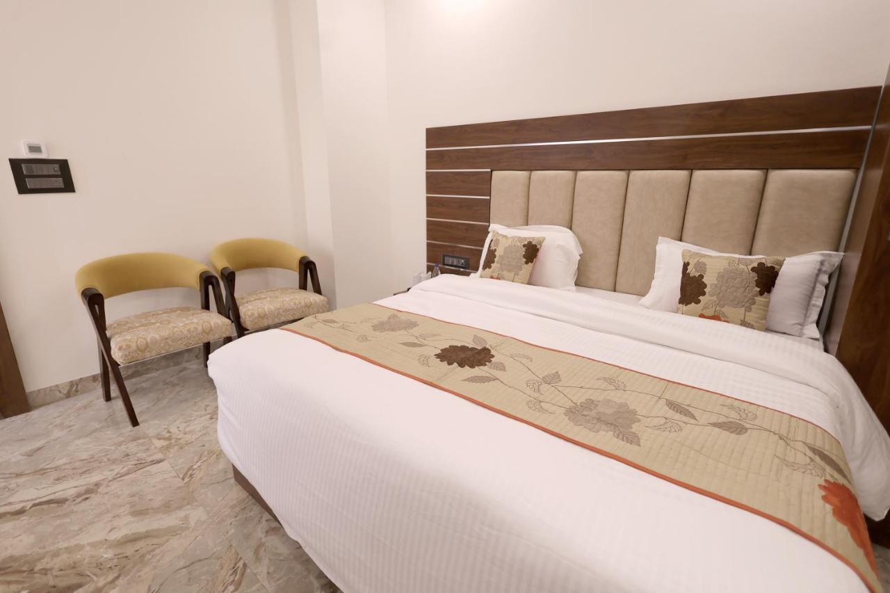 Hotel Guru Kripa Sadan Vrindāvan Zewnętrze zdjęcie