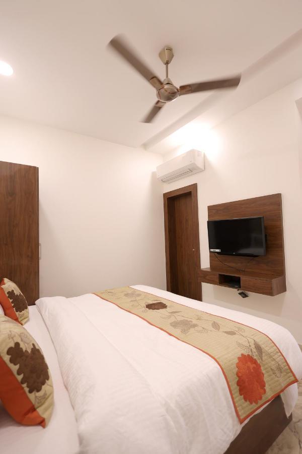 Hotel Guru Kripa Sadan Vrindāvan Zewnętrze zdjęcie